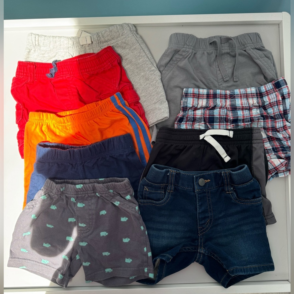 Lot of 9 boys shorts size 12 months